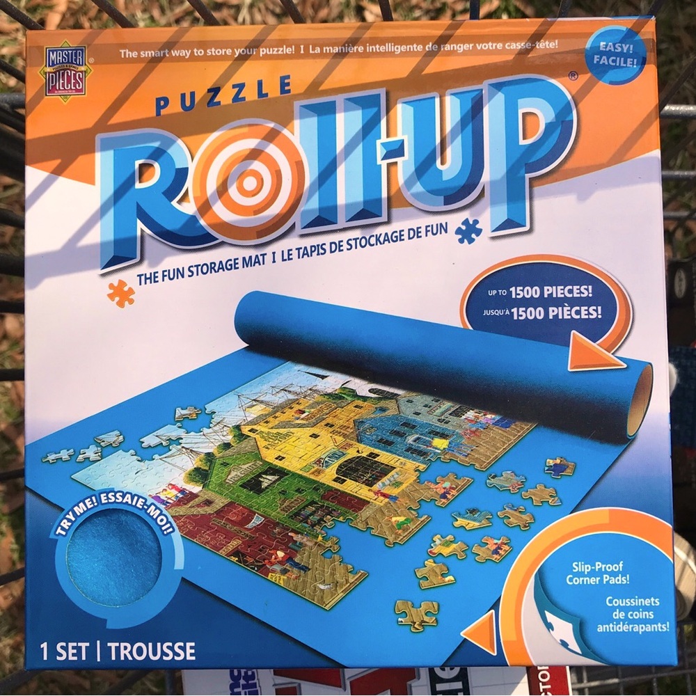 **SOLD** MasterPieces Puzzle Roll-up Storage Mat 24" x 42" slip proof